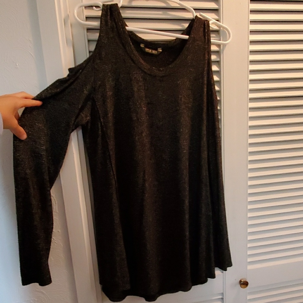 Cold shoulder shirt